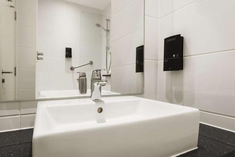 Heeton Concept - Centre Hotel 3*